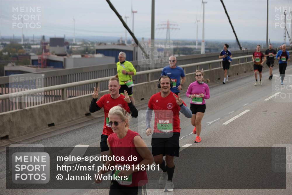 03.10.2025 - Köhlbrandbrückenlauf Jannik Wohlers http://msf.ph/oto/9148161 03.10.2025 15:52:08 Position 1 1433, 8998 meine-sportfotos.de