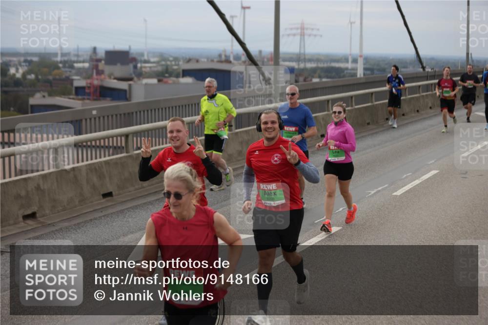 03.10.2025 - Köhlbrandbrückenlauf Jannik Wohlers http://msf.ph/oto/9148166 03.10.2025 15:52:08 Position 1 7430, 8998 meine-sportfotos.de