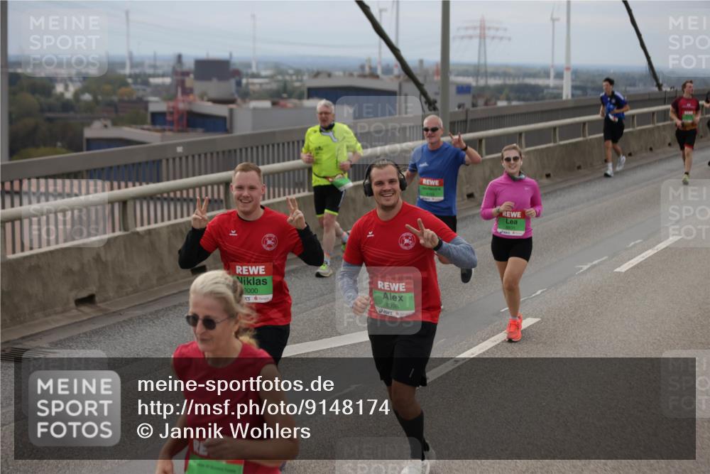 03.10.2025 - Köhlbrandbrückenlauf Jannik Wohlers http://msf.ph/oto/9148174 03.10.2025 15:52:09 Position 1 9000, 8998, 8831 meine-sportfotos.de