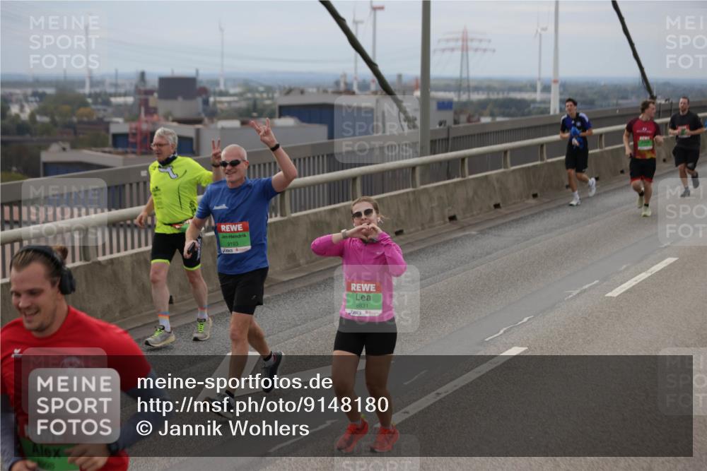 03.10.2025 - Köhlbrandbrückenlauf Jannik Wohlers http://msf.ph/oto/9148180 03.10.2025 15:52:10 Position 1 9193, 8831 meine-sportfotos.de