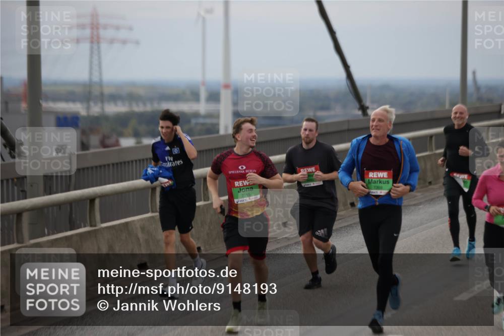 03.10.2025 - Köhlbrandbrückenlauf Jannik Wohlers http://msf.ph/oto/9148193 03.10.2025 15:52:11 Position 1 7315, 7359 meine-sportfotos.de