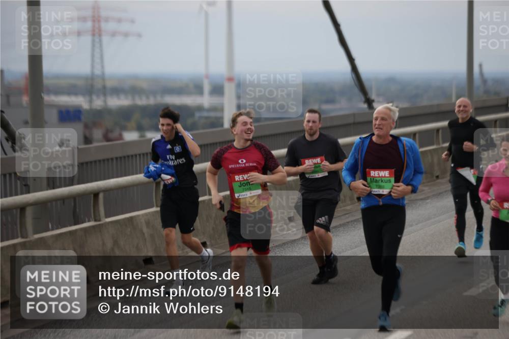 03.10.2025 - Köhlbrandbrückenlauf Jannik Wohlers http://msf.ph/oto/9148194 03.10.2025 15:52:11 Position 1 7315, 7369 meine-sportfotos.de