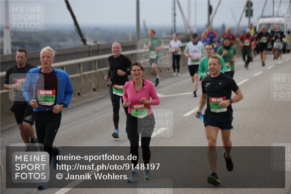 03.10.2025 - Köhlbrandbrückenlauf Jannik Wohlers http://msf.ph/oto/9148197 03.10.2025 15:52:12 Position 1 7412 meine-sportfotos.de