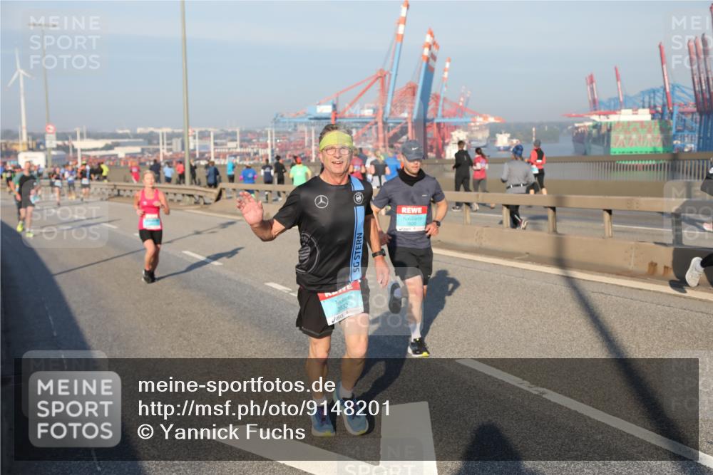 03.10.2025 - Köhlbrandbrückenlauf Yannick Fuchs http://msf.ph/oto/9148201 03.10.2025 08:39:34 Position 2  meine-sportfotos.de