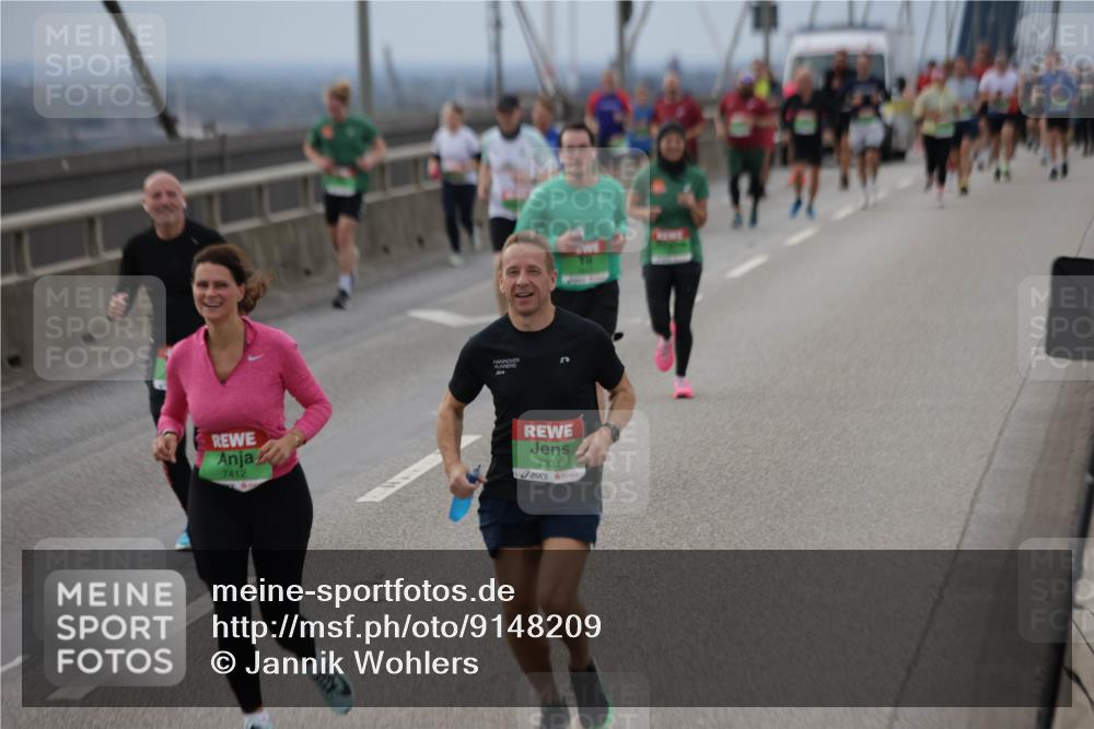 03.10.2025 - Köhlbrandbrückenlauf Jannik Wohlers http://msf.ph/oto/9148209 03.10.2025 15:52:13 Position 1 7412, 7334 meine-sportfotos.de