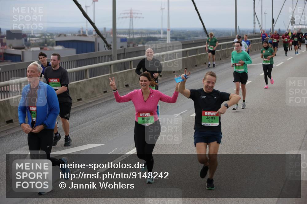 03.10.2025 - Köhlbrandbrückenlauf Jannik Wohlers http://msf.ph/oto/9148242 03.10.2025 15:52:15 Position 1 7412, 7334 meine-sportfotos.de