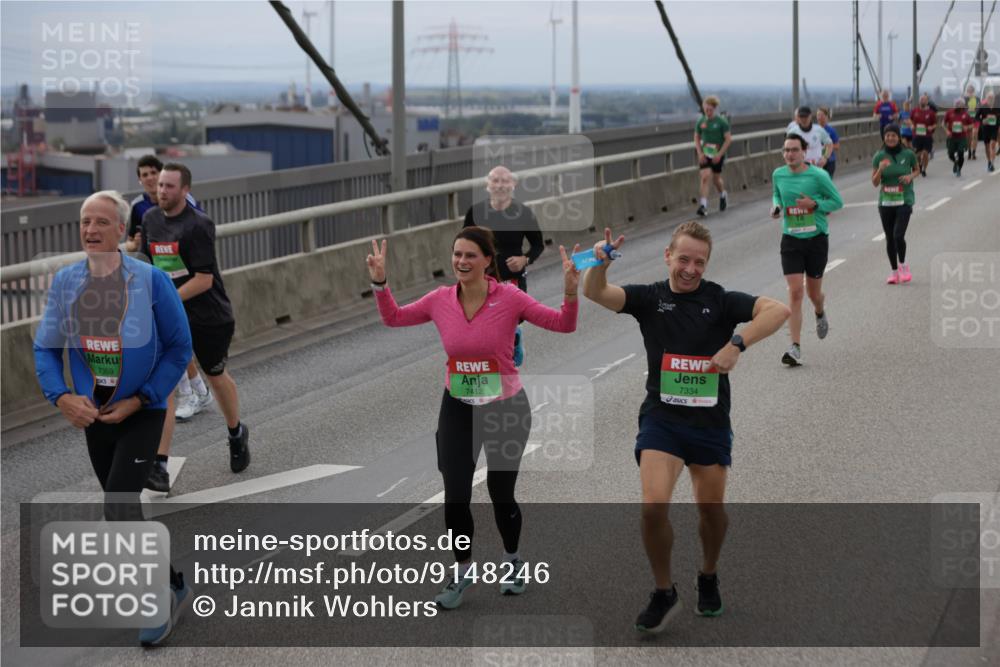 03.10.2025 - Köhlbrandbrückenlauf Jannik Wohlers http://msf.ph/oto/9148246 03.10.2025 15:52:15 Position 1 7369, 7412, 7334 meine-sportfotos.de