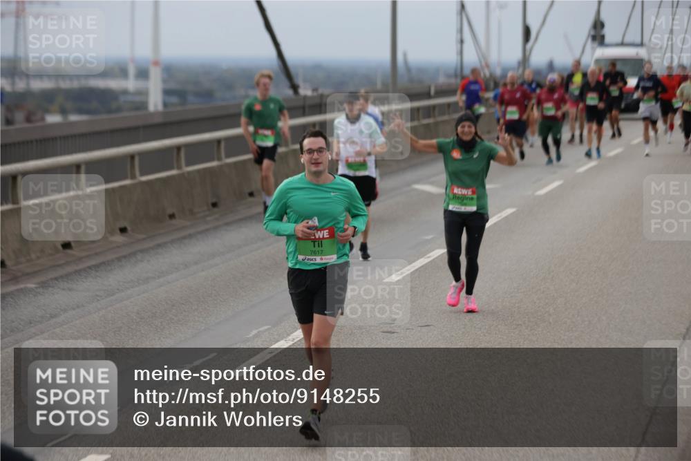 03.10.2025 - Köhlbrandbrückenlauf Jannik Wohlers http://msf.ph/oto/9148255 03.10.2025 15:52:16 Position 1 7617 meine-sportfotos.de