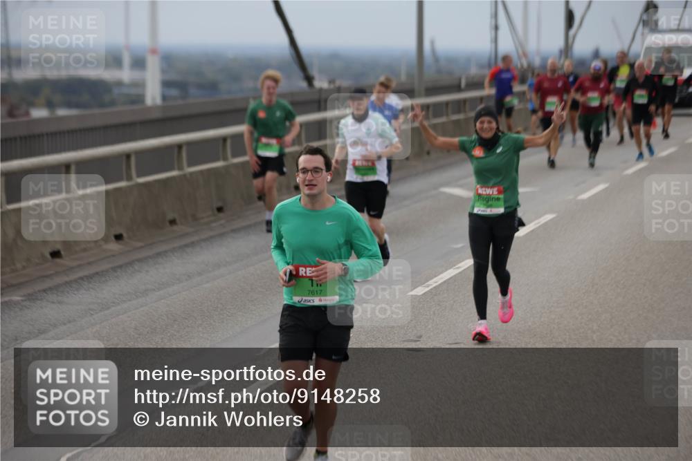 03.10.2025 - Köhlbrandbrückenlauf Jannik Wohlers http://msf.ph/oto/9148258 03.10.2025 15:52:16 Position 1 7617 meine-sportfotos.de