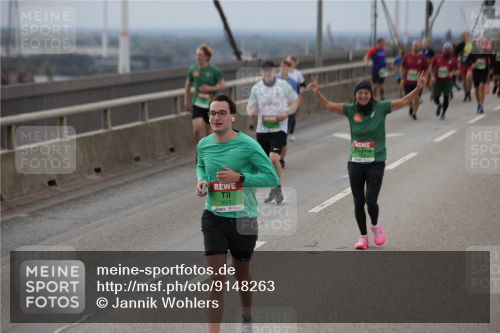 03.10.2025 - Köhlbrandbrückenlauf Jannik Wohlers http://msf.ph/oto/9148263 03.10.2025 15:52:16 Position 1 7617 meine-sportfotos.de