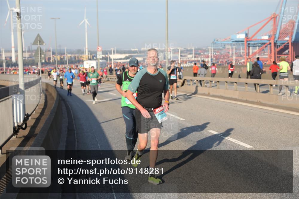 03.10.2025 - Köhlbrandbrückenlauf Yannick Fuchs http://msf.ph/oto/9148281 03.10.2025 08:39:41 Position 2 1056 meine-sportfotos.de
