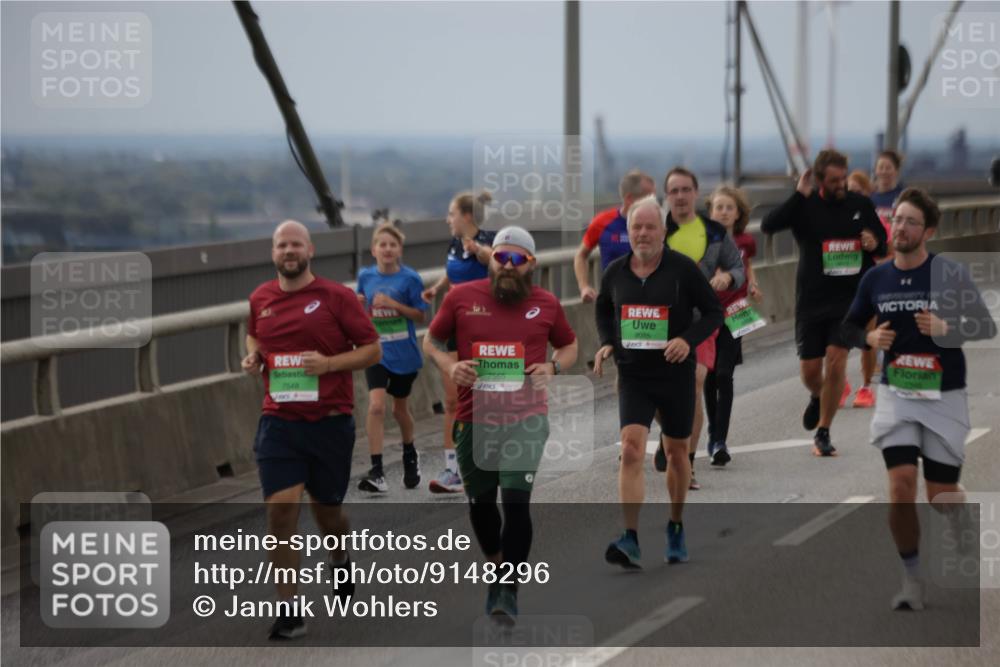 03.10.2025 - Köhlbrandbrückenlauf Jannik Wohlers http://msf.ph/oto/9148296 03.10.2025 15:52:23 Position 1 7548, 7565, 9095, 24 meine-sportfotos.de
