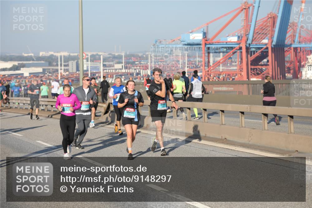03.10.2025 - Köhlbrandbrückenlauf Yannick Fuchs http://msf.ph/oto/9148297 03.10.2025 08:39:44 Position 2 68 meine-sportfotos.de