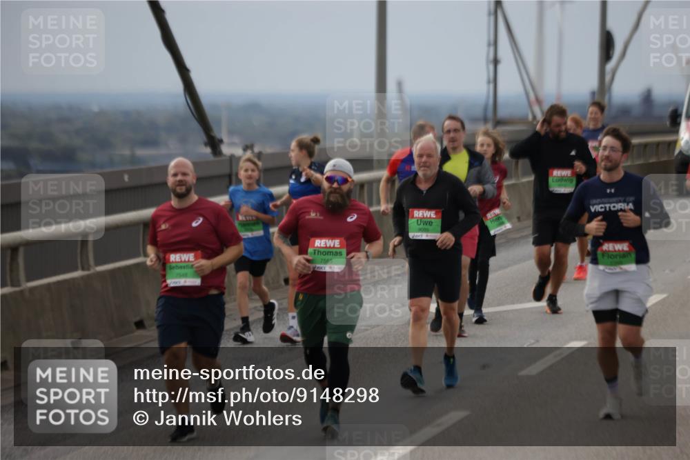 03.10.2025 - Köhlbrandbrückenlauf Jannik Wohlers http://msf.ph/oto/9148298 03.10.2025 15:52:23 Position 1 7548, 7565, 9095, 24 meine-sportfotos.de