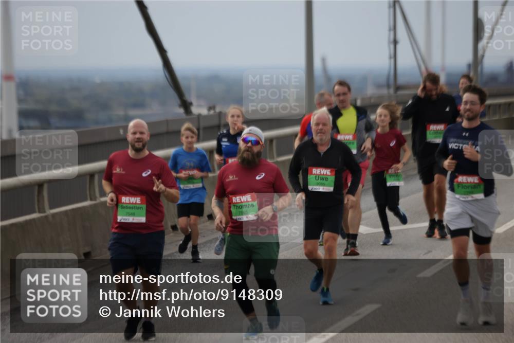 03.10.2025 - Köhlbrandbrückenlauf Jannik Wohlers http://msf.ph/oto/9148309 03.10.2025 15:52:24 Position 1 7548, 7565, 9095 meine-sportfotos.de