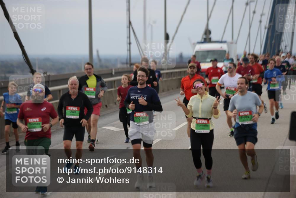 03.10.2025 - Köhlbrandbrückenlauf Jannik Wohlers http://msf.ph/oto/9148314 03.10.2025 15:52:24 Position 1 7703, 7740 meine-sportfotos.de