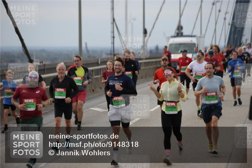 03.10.2025 - Köhlbrandbrückenlauf Jannik Wohlers http://msf.ph/oto/9148318 03.10.2025 15:52:25 Position 1 7703, 7740 meine-sportfotos.de
