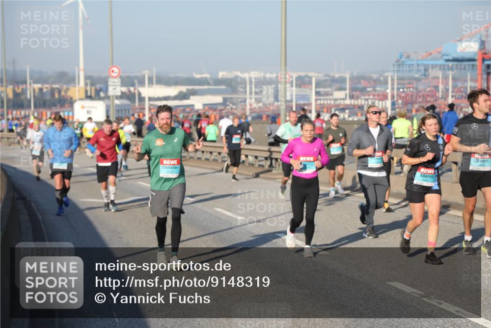 03.10.2025 - Köhlbrandbrückenlauf Yannick Fuchs http://msf.ph/oto/9148319 03.10.2025 08:39:45 Position 2 1105, 3465 meine-sportfotos.de