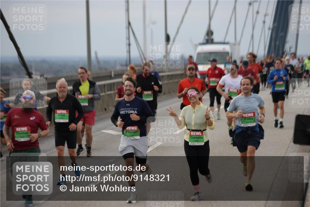 03.10.2025 - Köhlbrandbrückenlauf Jannik Wohlers http://msf.ph/oto/9148321 03.10.2025 15:52:25 Position 1 7703, 7740 meine-sportfotos.de