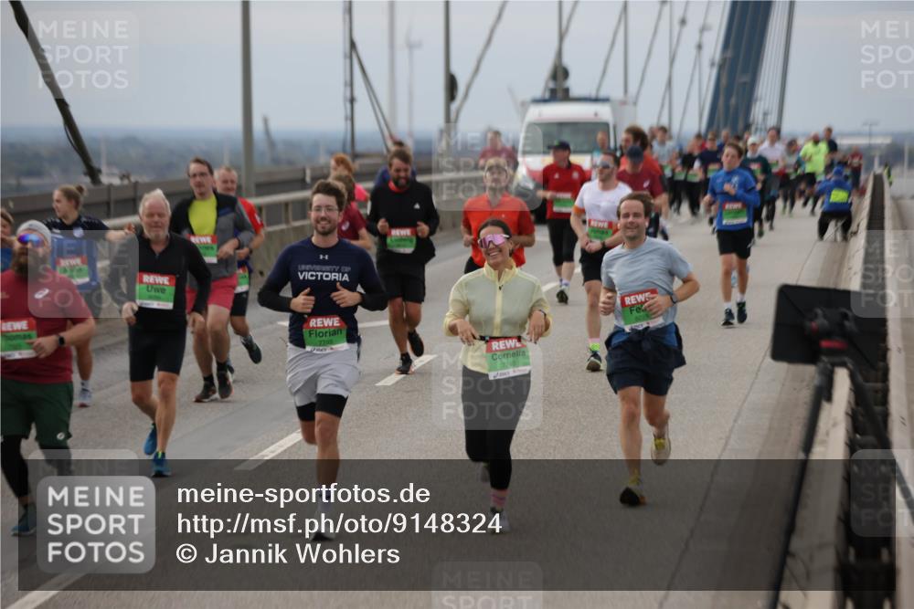 03.10.2025 - Köhlbrandbrückenlauf Jannik Wohlers http://msf.ph/oto/9148324 03.10.2025 15:52:25 Position 1 7703, 7740 meine-sportfotos.de