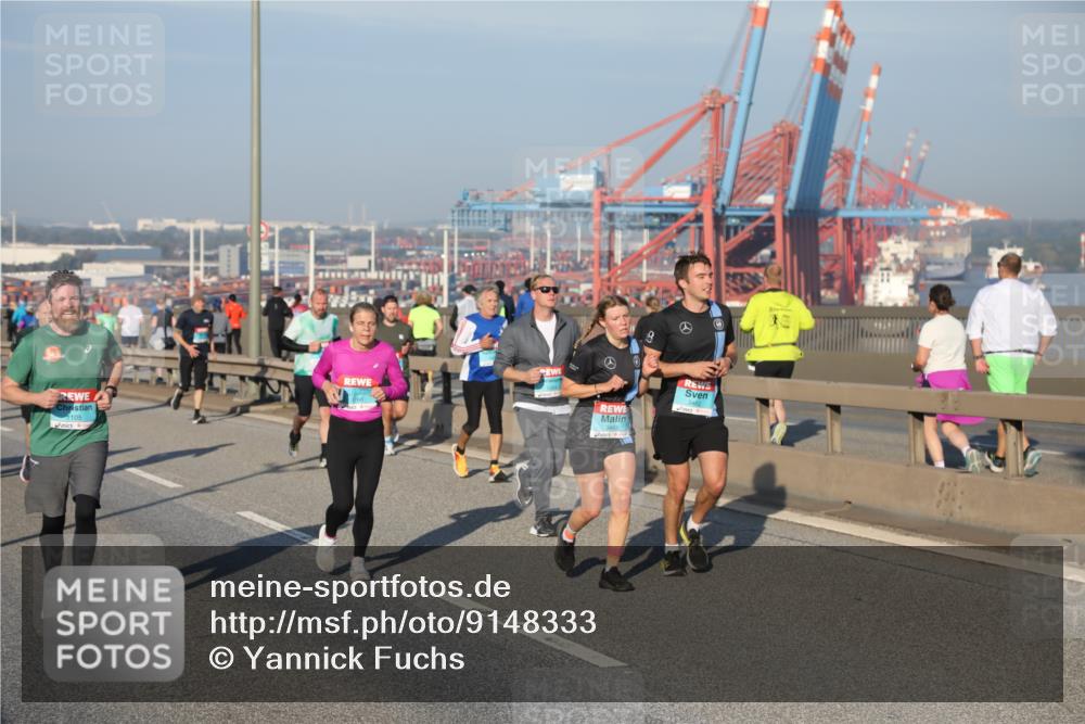 03.10.2025 - Köhlbrandbrückenlauf Yannick Fuchs http://msf.ph/oto/9148333 03.10.2025 08:39:46 Position 2 3465 meine-sportfotos.de