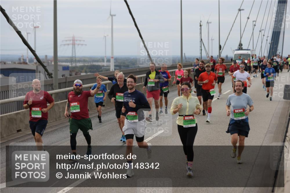 03.10.2025 - Köhlbrandbrückenlauf Jannik Wohlers http://msf.ph/oto/9148342 03.10.2025 15:52:27 Position 1 7740 meine-sportfotos.de