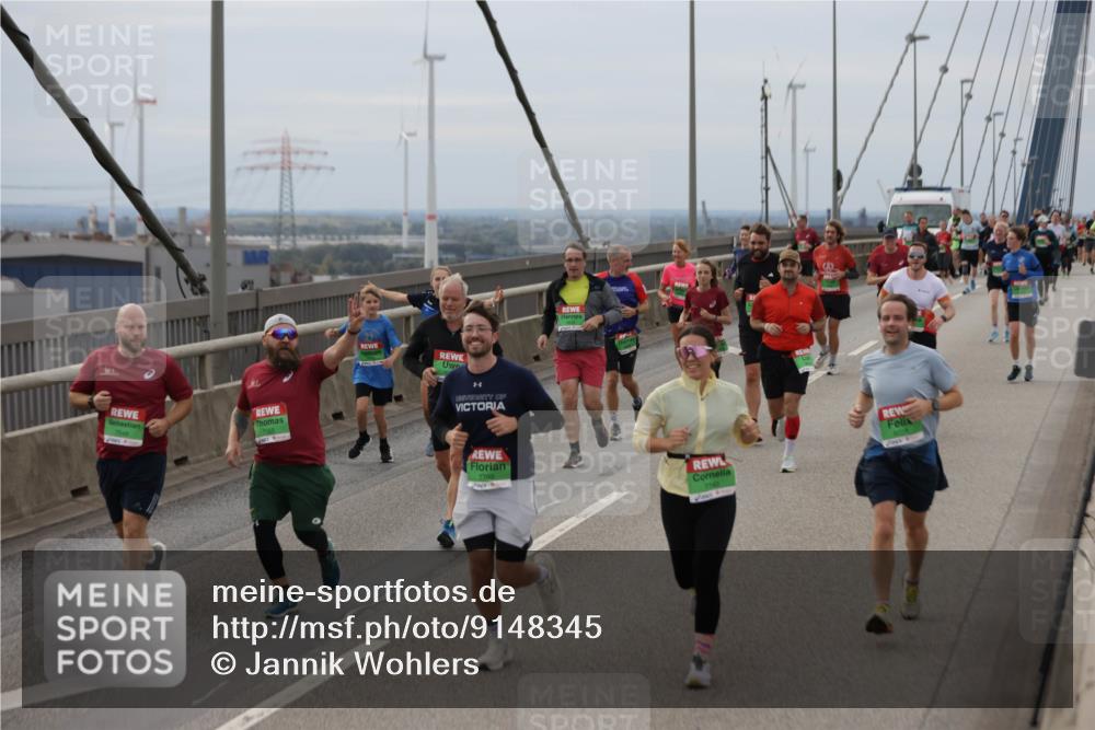 03.10.2025 - Köhlbrandbrückenlauf Jannik Wohlers http://msf.ph/oto/9148345 03.10.2025 15:52:27 Position 1 7548, 7703, 7740 meine-sportfotos.de