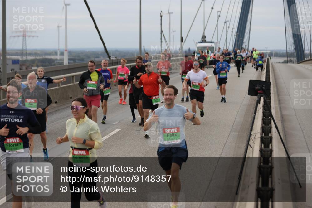 03.10.2025 - Köhlbrandbrückenlauf Jannik Wohlers http://msf.ph/oto/9148357 03.10.2025 15:52:28 Position 1 7703, 7740, 8229 meine-sportfotos.de