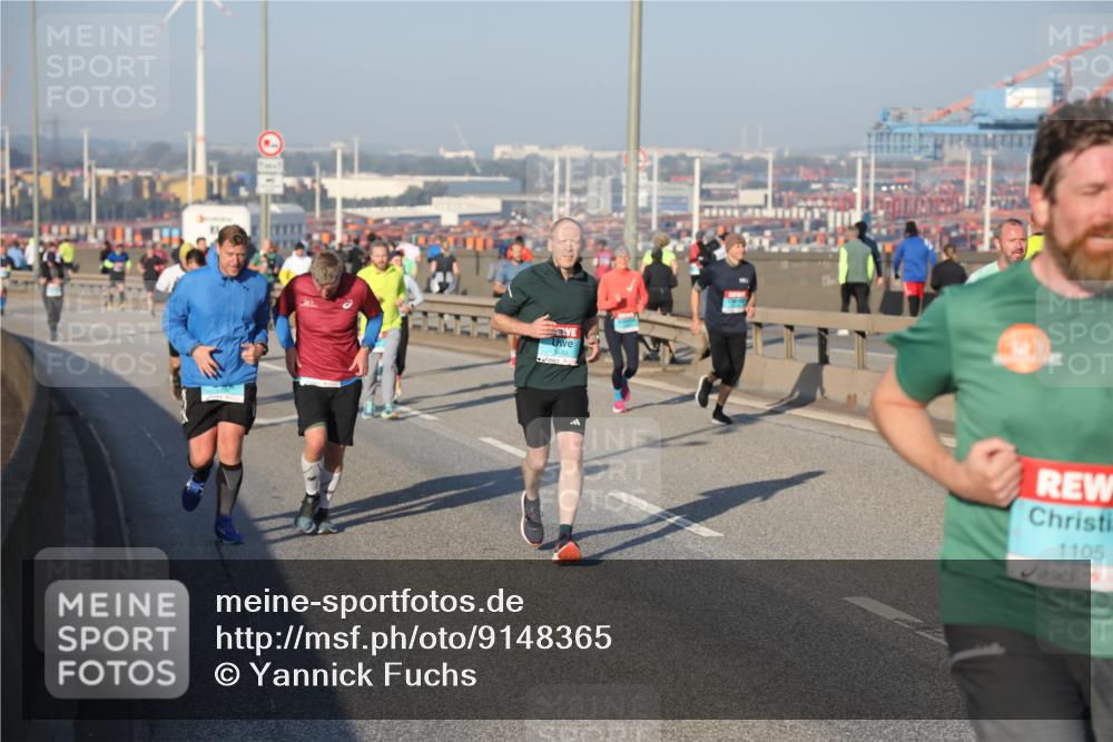 03.10.2025 - Köhlbrandbrückenlauf Yannick Fuchs http://msf.ph/oto/9148365 03.10.2025 08:39:48 Position 2 1493, 1105 meine-sportfotos.de