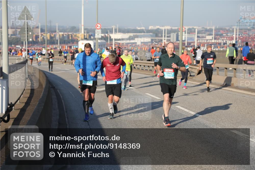 03.10.2025 - Köhlbrandbrückenlauf Yannick Fuchs http://msf.ph/oto/9148369 03.10.2025 08:39:49 Position 2 3117, 1493 meine-sportfotos.de