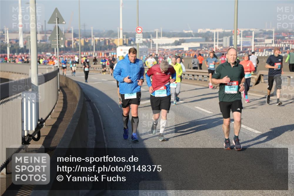 03.10.2025 - Köhlbrandbrückenlauf Yannick Fuchs http://msf.ph/oto/9148375 03.10.2025 08:39:49 Position 2 1493 meine-sportfotos.de