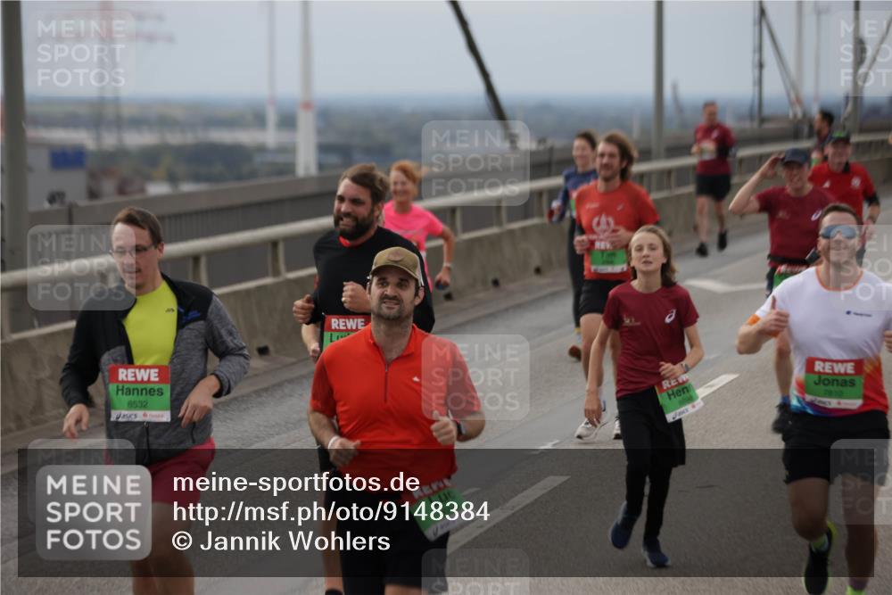 03.10.2025 - Köhlbrandbrückenlauf Jannik Wohlers http://msf.ph/oto/9148384 03.10.2025 15:52:30 Position 1 8532, 608, 7810 meine-sportfotos.de