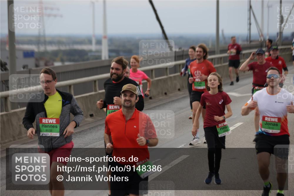 03.10.2025 - Köhlbrandbrückenlauf Jannik Wohlers http://msf.ph/oto/9148386 03.10.2025 15:52:30 Position 1 8532, 17, 9608, 8898, 7810 meine-sportfotos.de