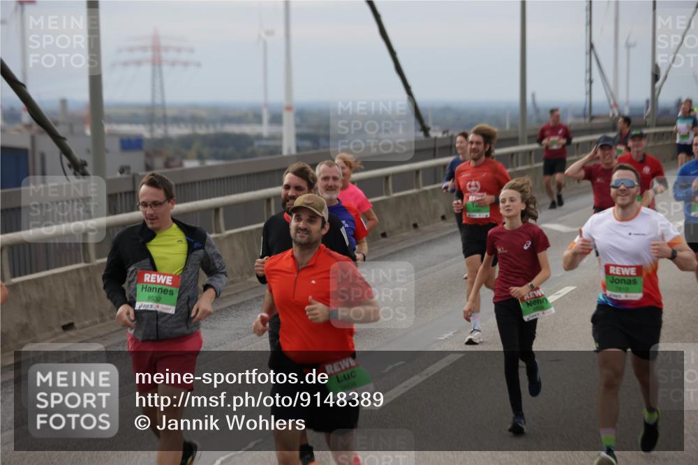 03.10.2025 - Köhlbrandbrückenlauf Jannik Wohlers http://msf.ph/oto/9148389 03.10.2025 15:52:30 Position 1 8532, 974, 0606, 7810 meine-sportfotos.de