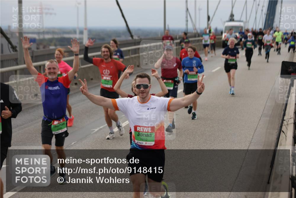 03.10.2025 - Köhlbrandbrückenlauf Jannik Wohlers http://msf.ph/oto/9148415 03.10.2025 15:52:32 Position 1 8899, 7810 meine-sportfotos.de