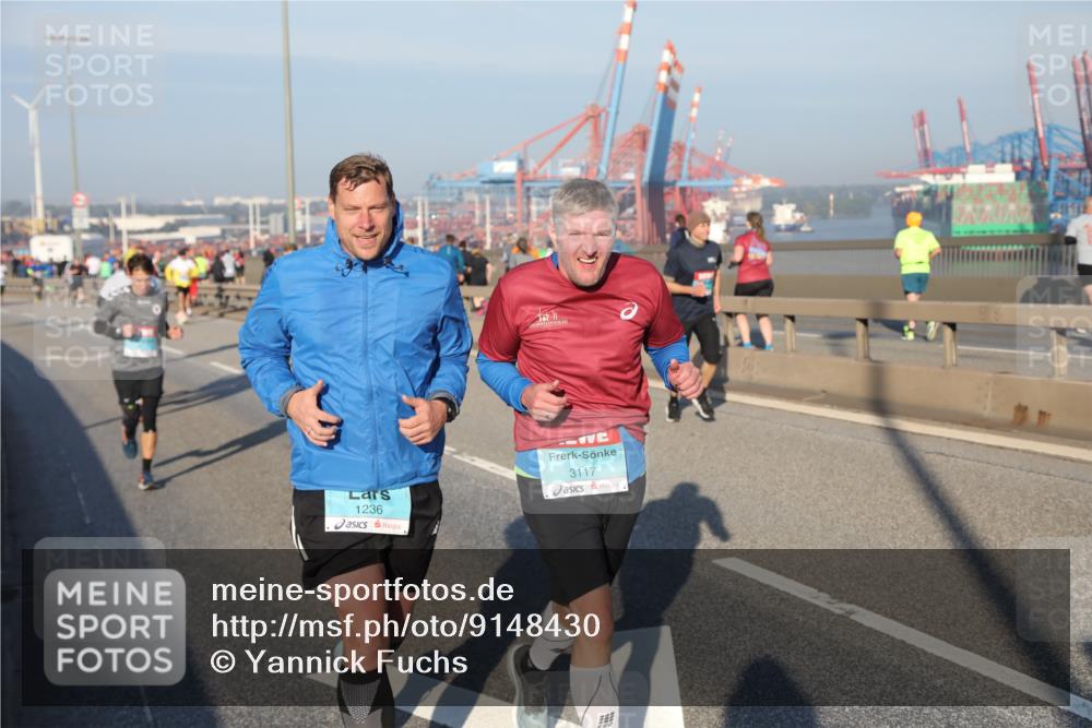 03.10.2025 - Köhlbrandbrückenlauf Yannick Fuchs http://msf.ph/oto/9148430 03.10.2025 08:39:53 Position 2 1236, 3117 meine-sportfotos.de