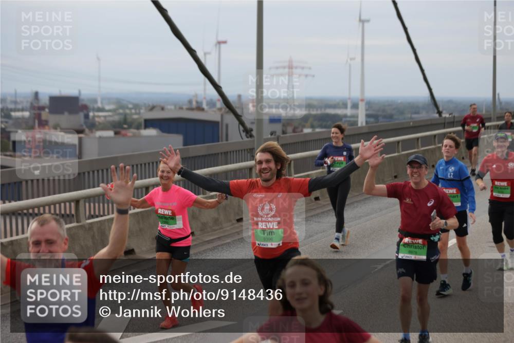 03.10.2025 - Köhlbrandbrückenlauf Jannik Wohlers http://msf.ph/oto/9148436 03.10.2025 15:52:34 Position 1 9396, 8978 meine-sportfotos.de