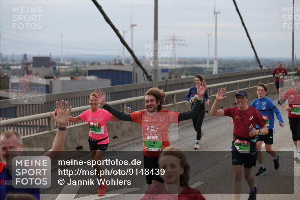03.10.2025 - Köhlbrandbrückenlauf Jannik Wohlers http://msf.ph/oto/9148439 03.10.2025 15:52:34 Position 1 9396, 8978 meine-sportfotos.de