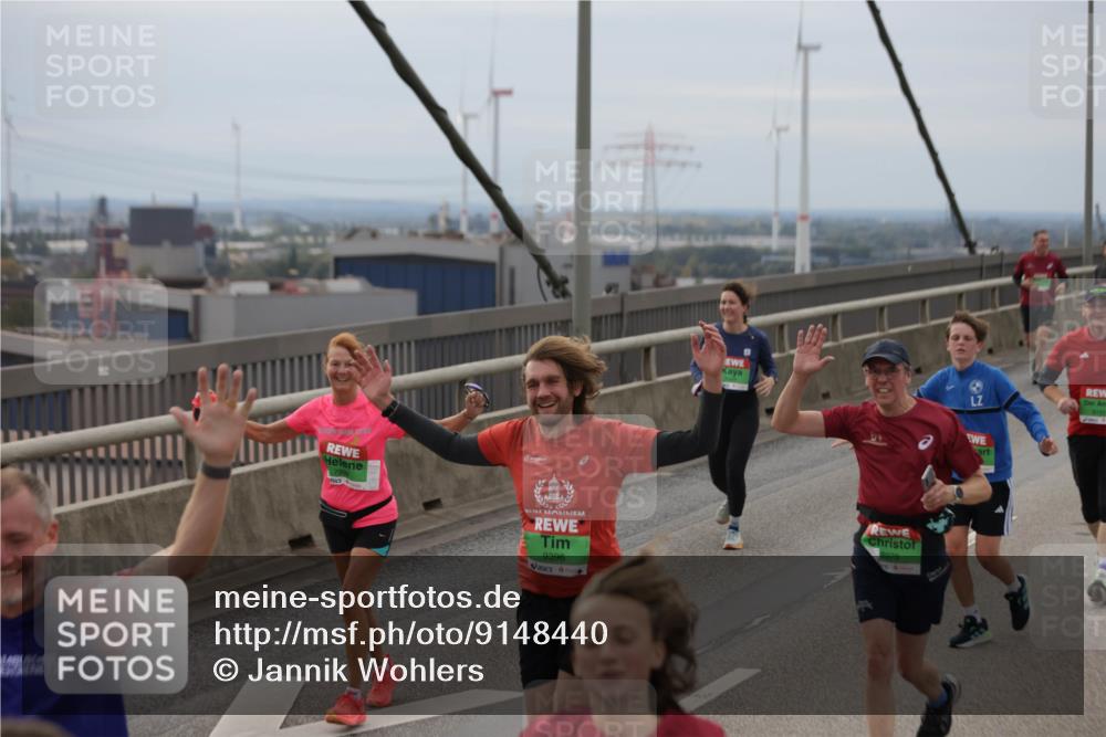 03.10.2025 - Köhlbrandbrückenlauf Jannik Wohlers http://msf.ph/oto/9148440 03.10.2025 15:52:34 Position 1 9396, 8978 meine-sportfotos.de