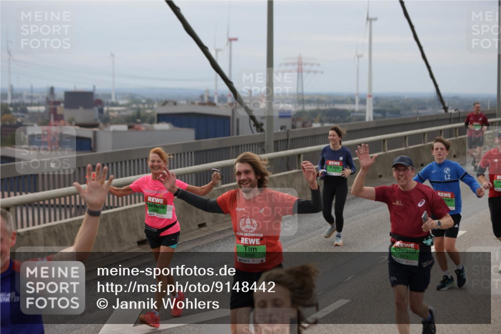 03.10.2025 - Köhlbrandbrückenlauf Jannik Wohlers http://msf.ph/oto/9148442 03.10.2025 15:52:34 Position 1 7992, 9396, 8978 meine-sportfotos.de