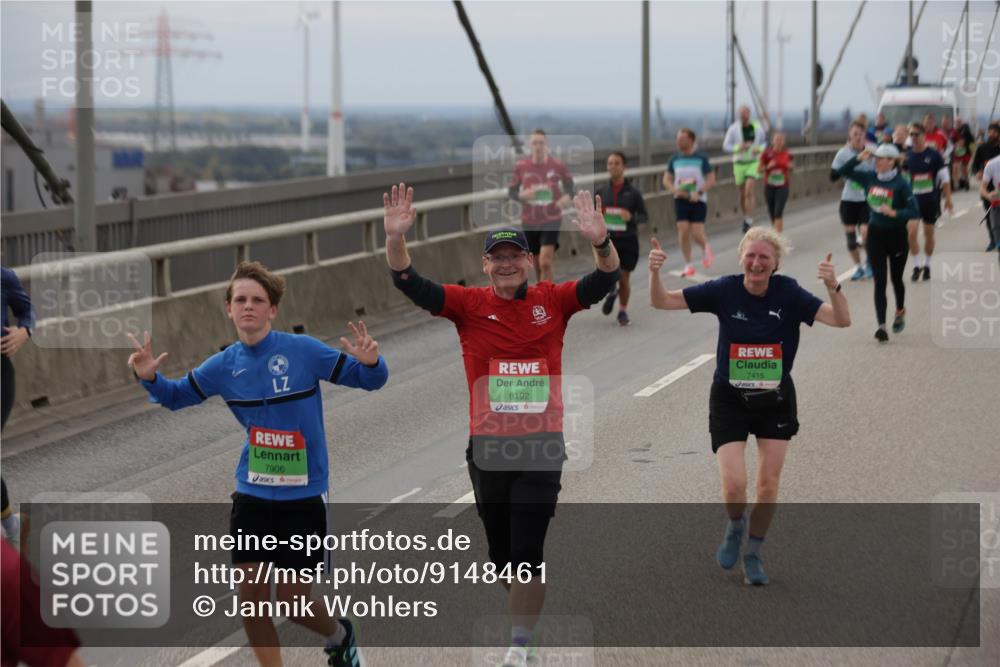 03.10.2025 - Köhlbrandbrückenlauf Jannik Wohlers http://msf.ph/oto/9148461 03.10.2025 15:52:35 Position 1 8192, 7906, 7415 meine-sportfotos.de