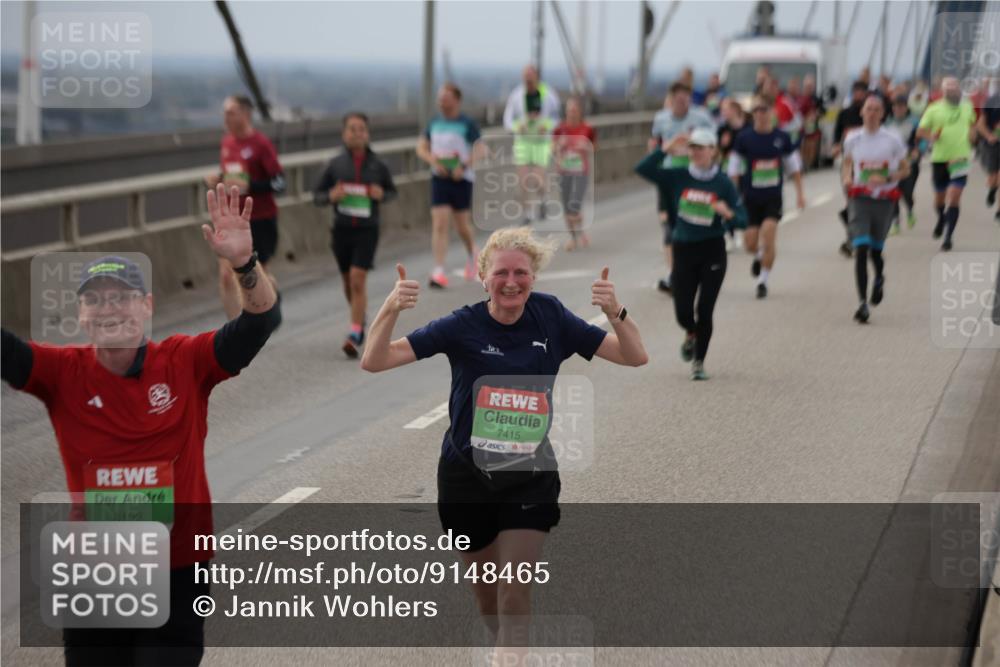 03.10.2025 - Köhlbrandbrückenlauf Jannik Wohlers http://msf.ph/oto/9148465 03.10.2025 15:52:36 Position 1 8192, 7415, 20 meine-sportfotos.de