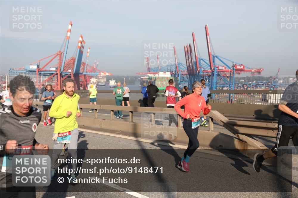 03.10.2025 - Köhlbrandbrückenlauf Yannick Fuchs http://msf.ph/oto/9148471 03.10.2025 08:39:55 Position 2 2587 meine-sportfotos.de