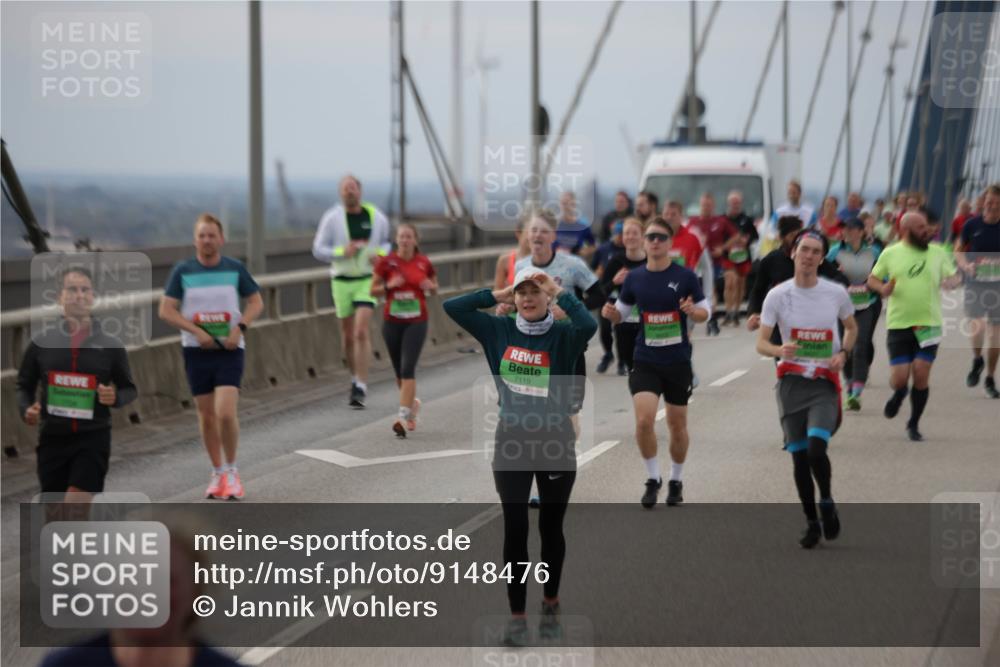 03.10.2025 - Köhlbrandbrückenlauf Jannik Wohlers http://msf.ph/oto/9148476 03.10.2025 15:52:37 Position 1 7119 meine-sportfotos.de