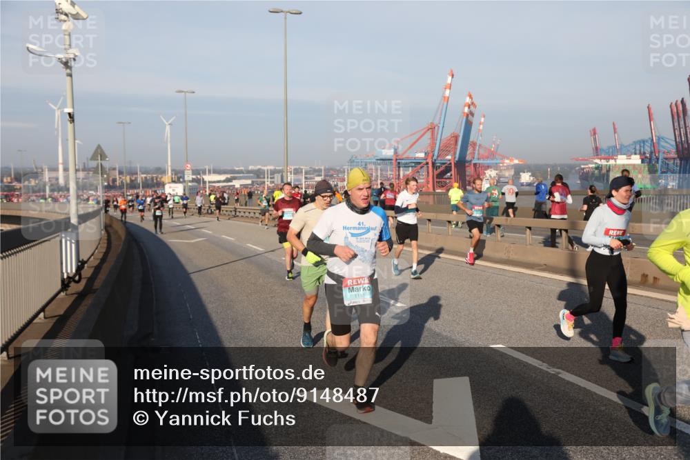 03.10.2025 - Köhlbrandbrückenlauf Yannick Fuchs http://msf.ph/oto/9148487 03.10.2025 08:39:56 Position 2 41, 1116 meine-sportfotos.de