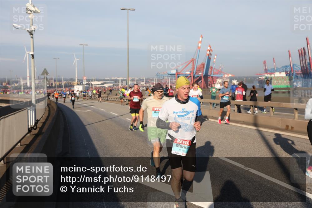 03.10.2025 - Köhlbrandbrückenlauf Yannick Fuchs http://msf.ph/oto/9148497 03.10.2025 08:39:57 Position 2 41, 2, 1116 meine-sportfotos.de