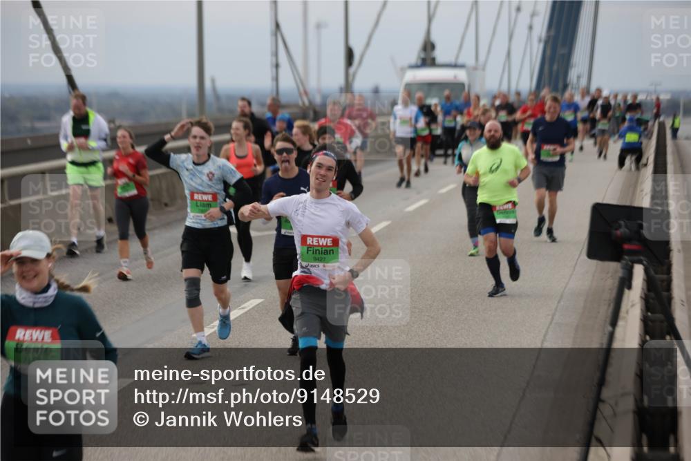 03.10.2025 - Köhlbrandbrückenlauf Jannik Wohlers http://msf.ph/oto/9148529 03.10.2025 15:52:41 Position 1 7119, 9427 meine-sportfotos.de