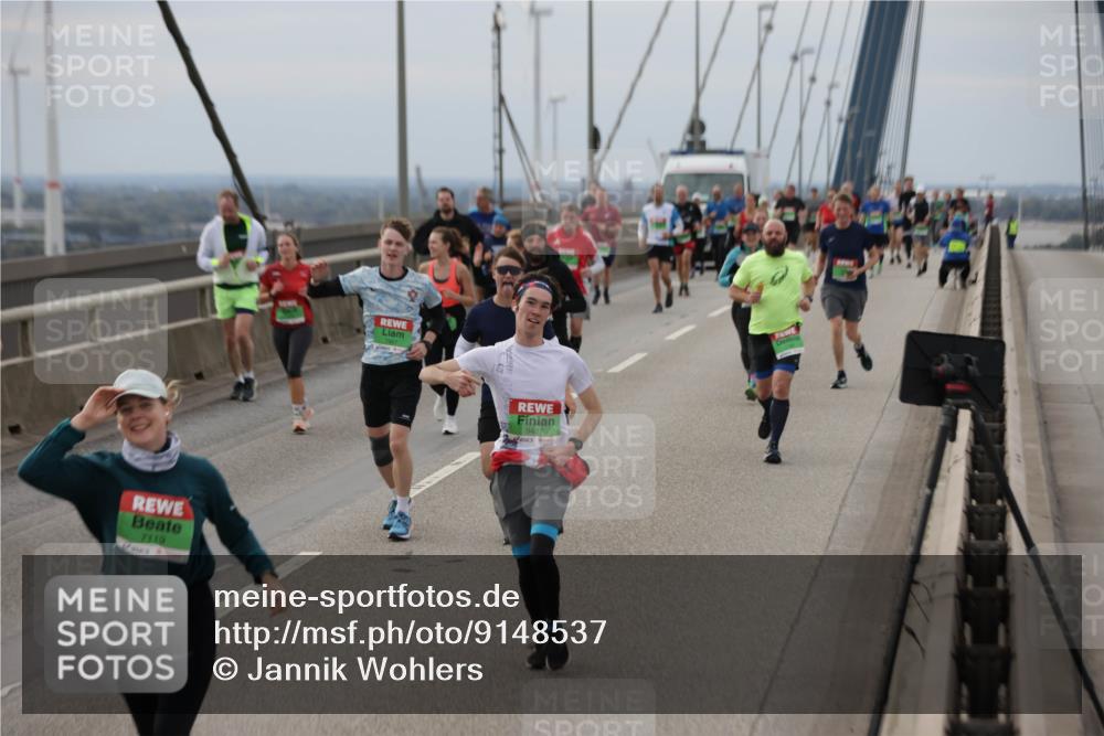 03.10.2025 - Köhlbrandbrückenlauf Jannik Wohlers http://msf.ph/oto/9148537 03.10.2025 15:52:41 Position 1 7119, 9427 meine-sportfotos.de