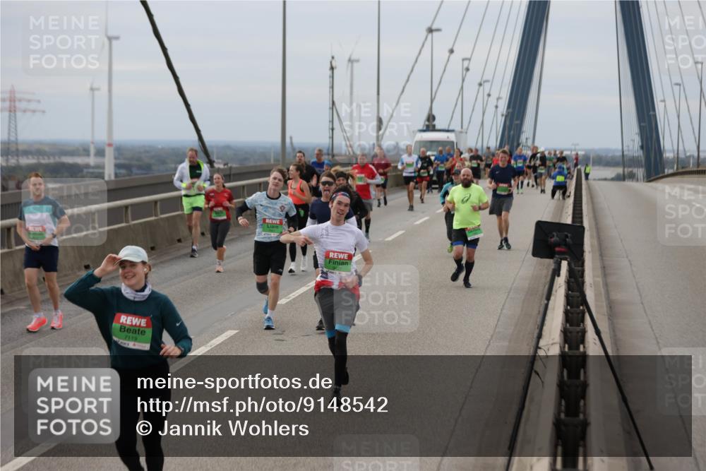 03.10.2025 - Köhlbrandbrückenlauf Jannik Wohlers http://msf.ph/oto/9148542 03.10.2025 15:52:41 Position 1 7119 meine-sportfotos.de