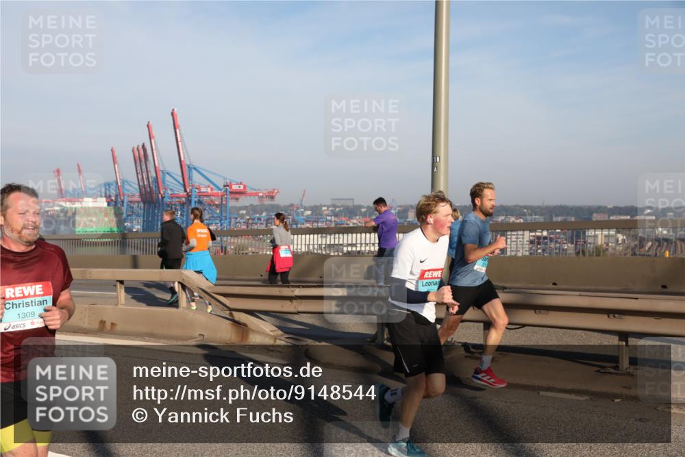 03.10.2025 - Köhlbrandbrückenlauf Yannick Fuchs http://msf.ph/oto/9148544 03.10.2025 08:40:00 Position 2 118, 1309 meine-sportfotos.de